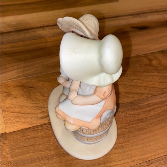 Vintage 4" CIRCLE Of FRIENDS Figurine Masterpiece - Picture 3 of 6